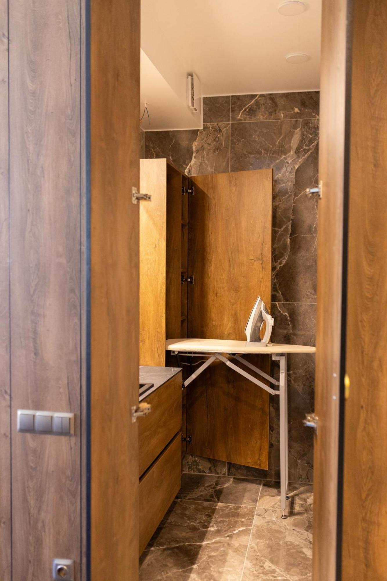 Four Sisters Luxury Rooms In Siauliai Ngoại thất bức ảnh